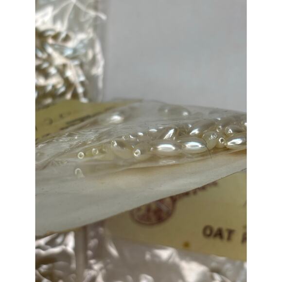 Lot of Vintage Shafaii Oat Pearls Plastic Pearl Beads Jewelry Making - Picture 4 of 5